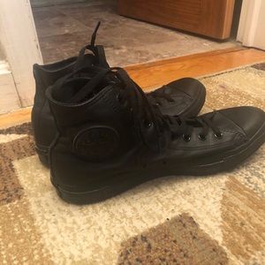Chuck Taylor All Stars- Leather size 9.5